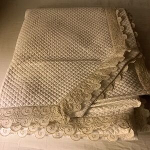 Schweitzer Linen Quilted Comforter Golden Ivory Embroidery + 2 Matching Shams‌‌‌